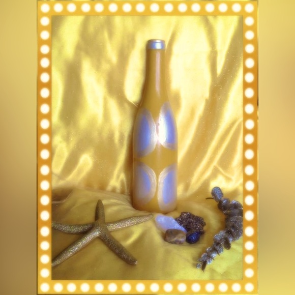 Hand Crafted The Dawn’s Seals Gypsy Bottle - Picture 3 of 8